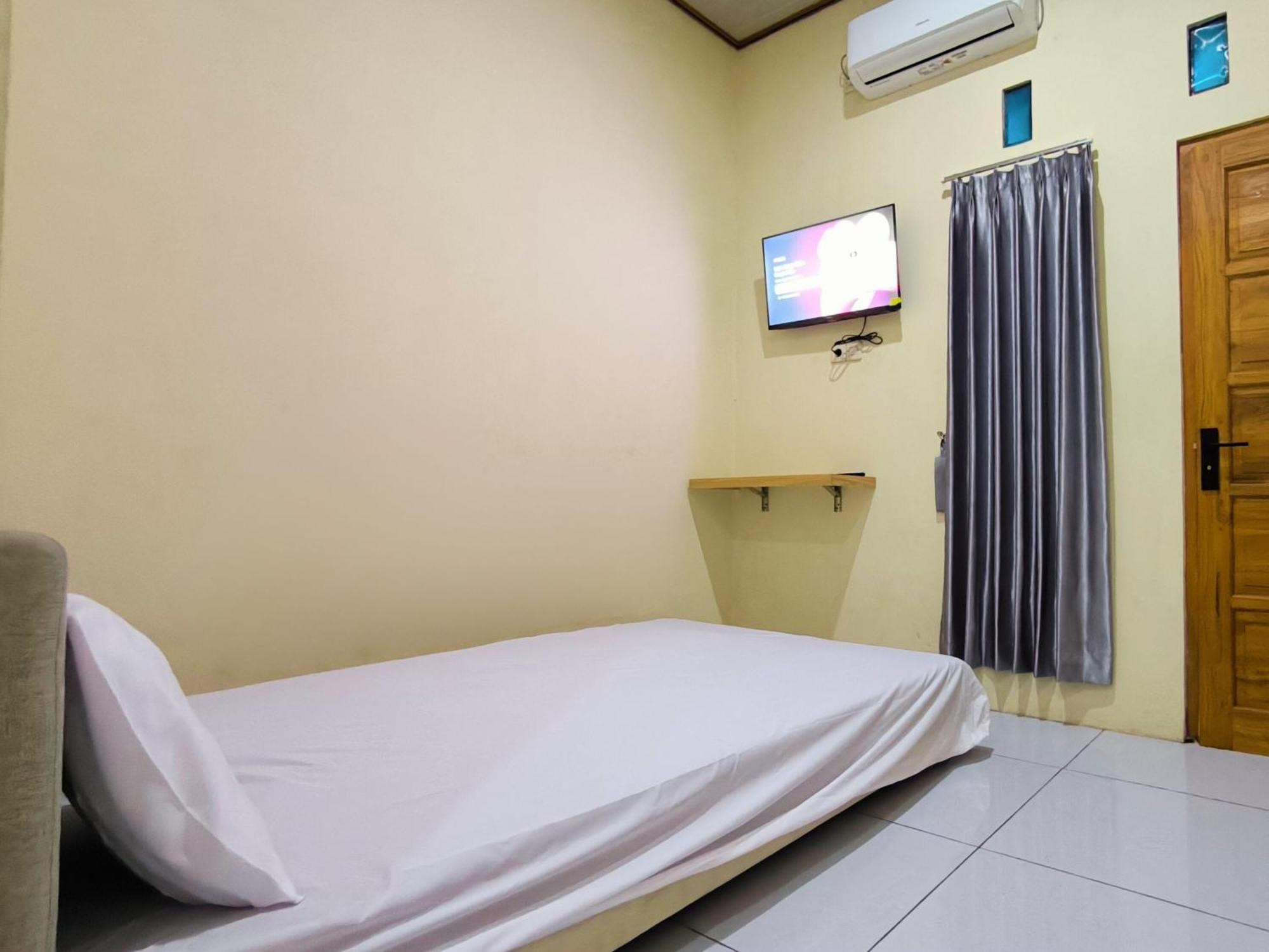 Nn Guesthouse Solo Екстериор снимка