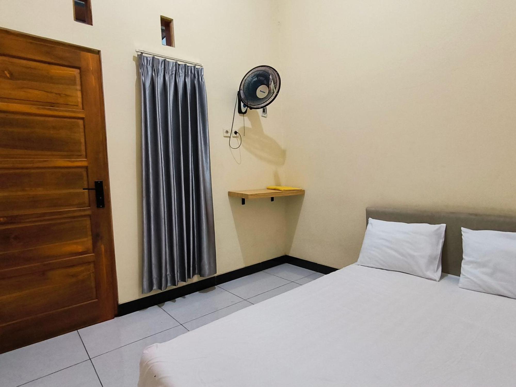 Nn Guesthouse Solo Екстериор снимка