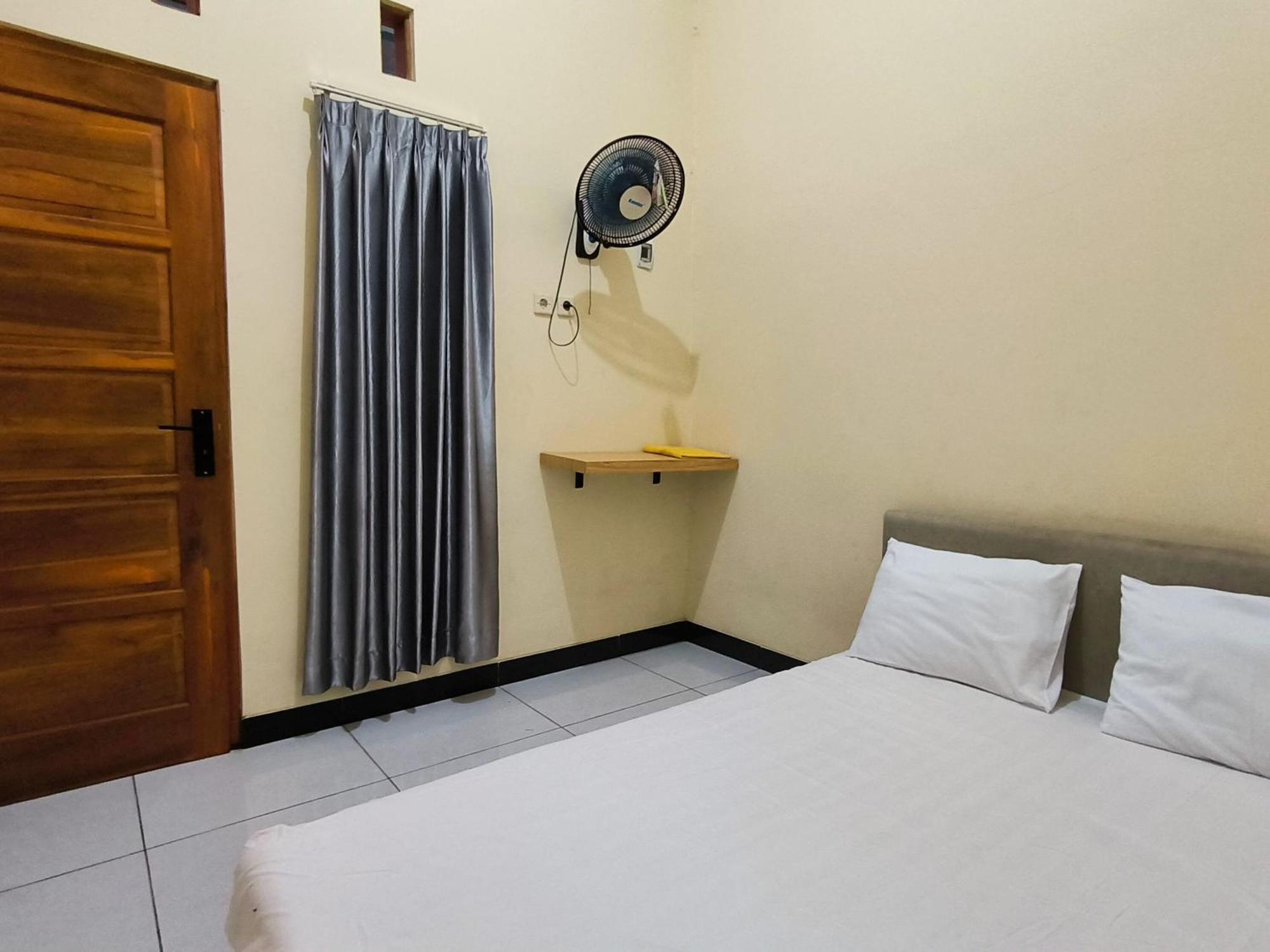 Nn Guesthouse Solo Екстериор снимка