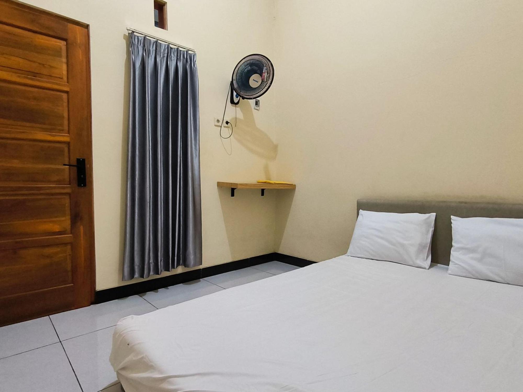 Nn Guesthouse Solo Екстериор снимка