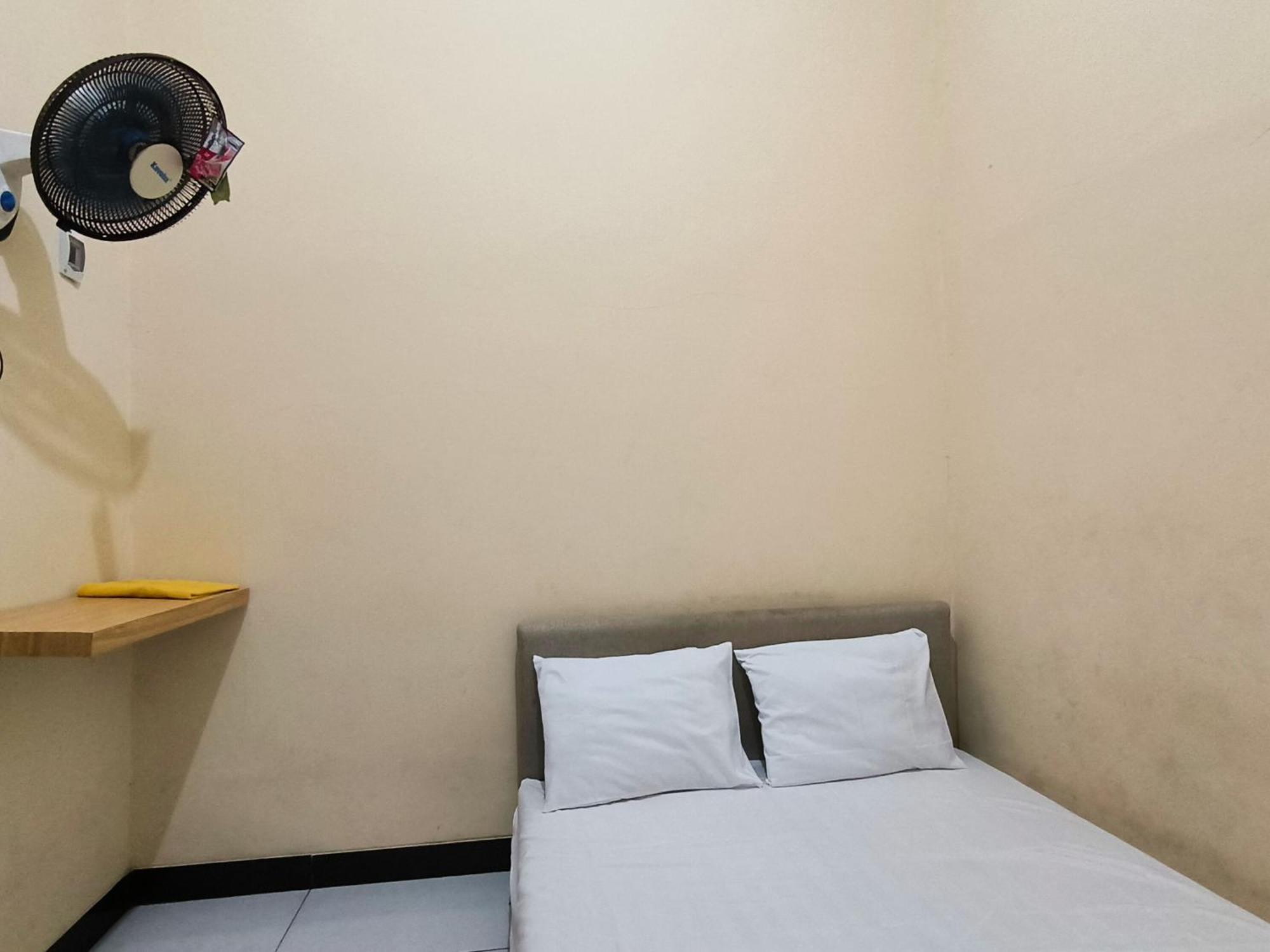 Nn Guesthouse Solo Екстериор снимка