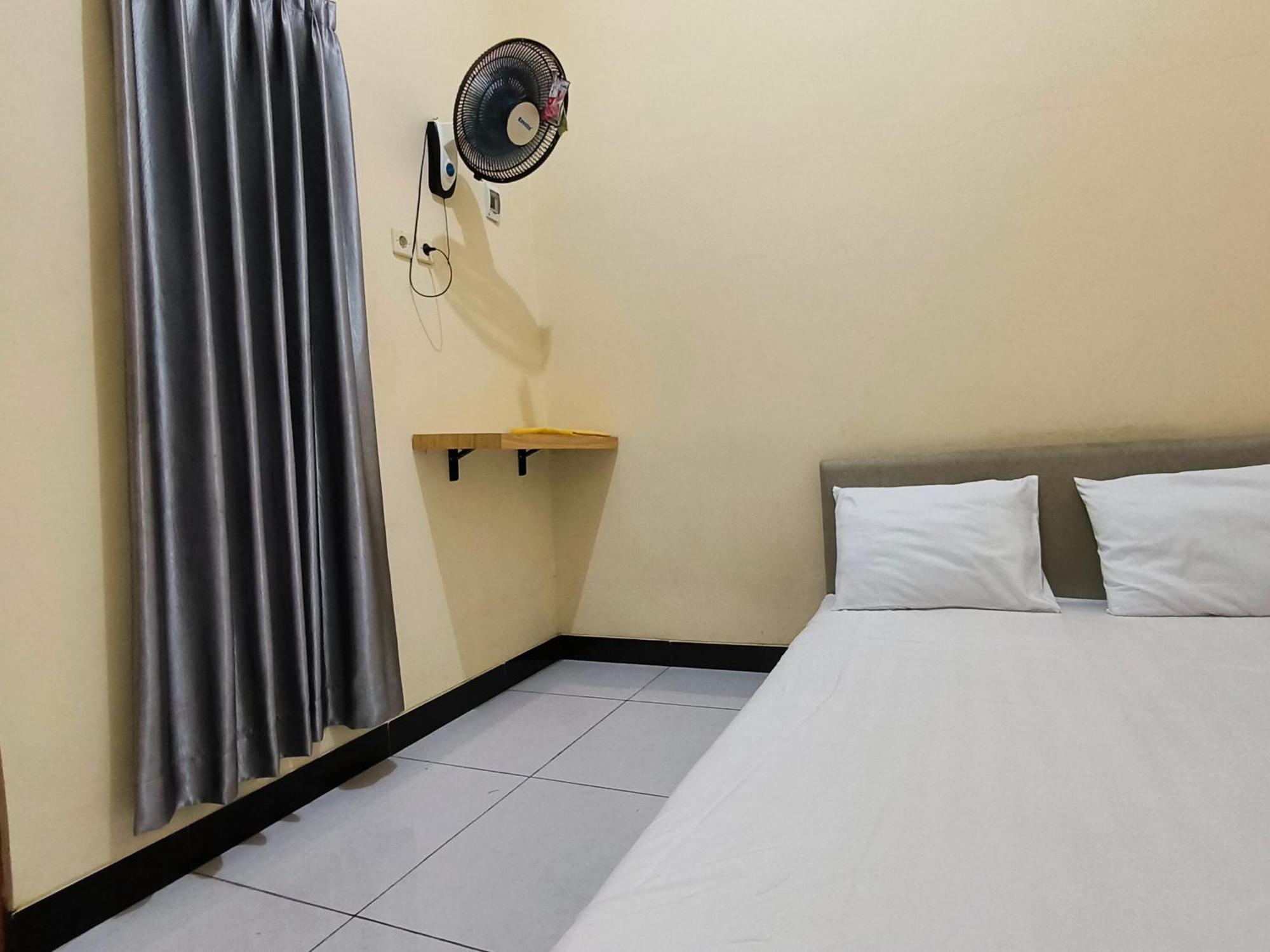 Nn Guesthouse Solo Екстериор снимка