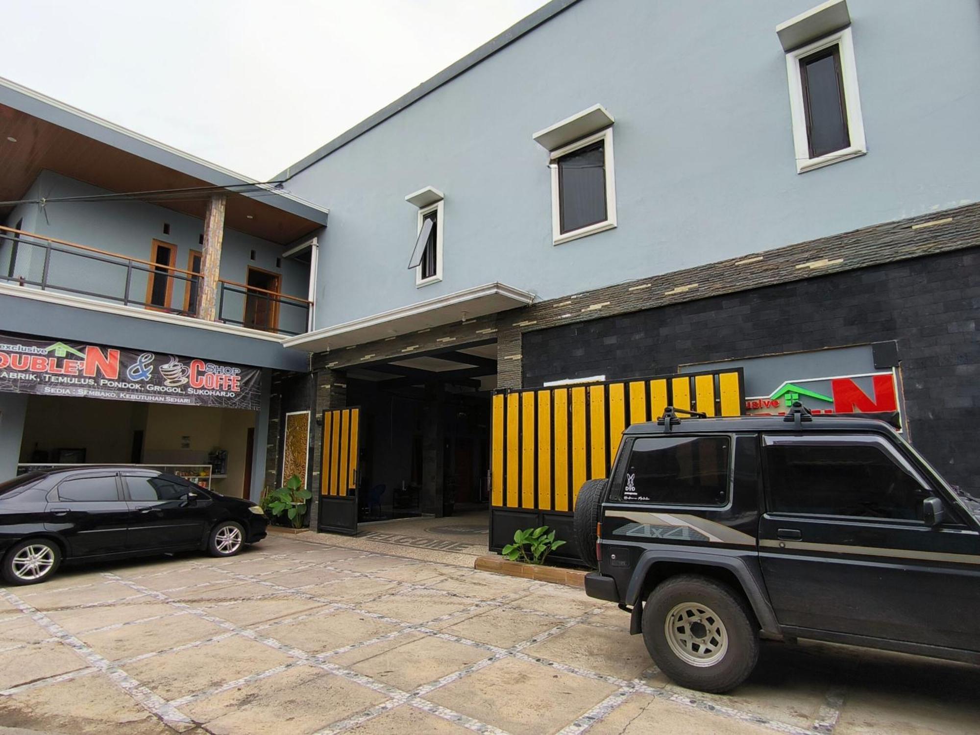 Nn Guesthouse Solo Екстериор снимка