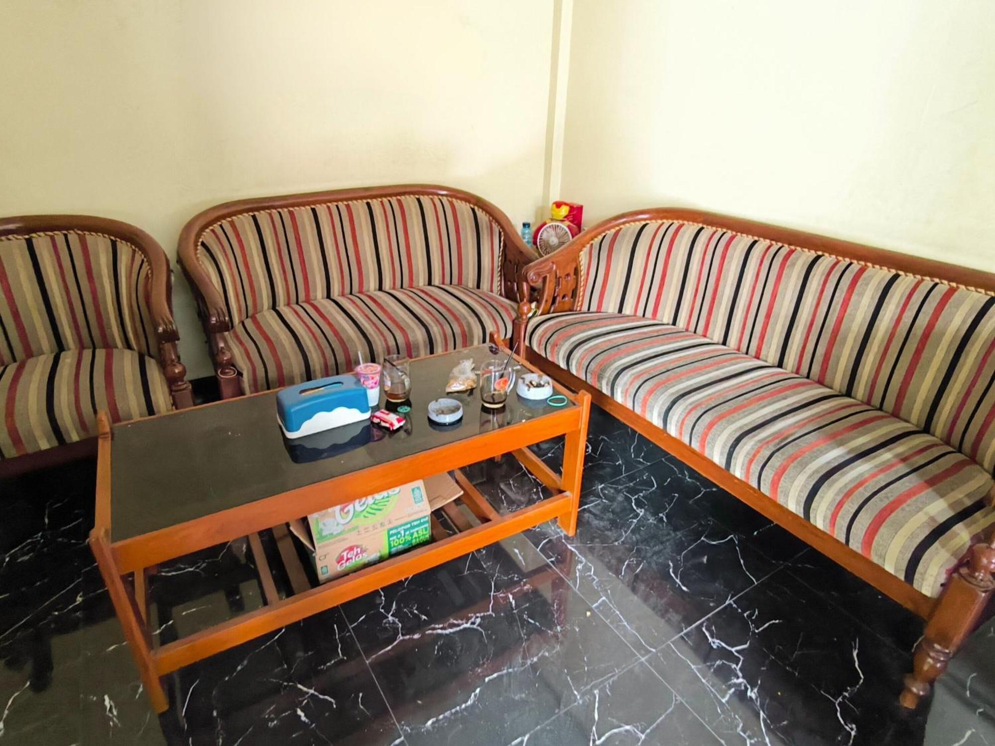 Nn Guesthouse Solo Екстериор снимка
