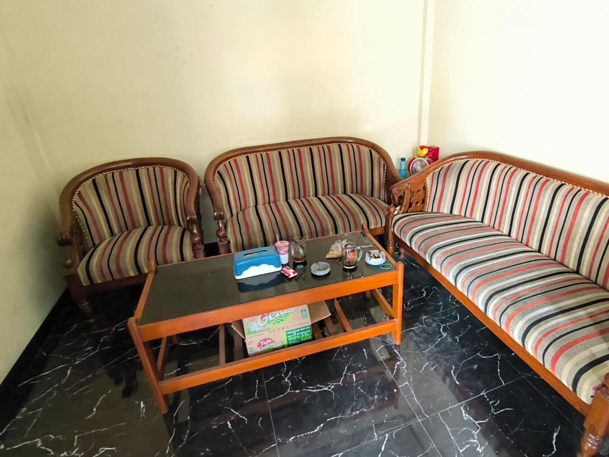 Nn Guesthouse Solo Екстериор снимка
